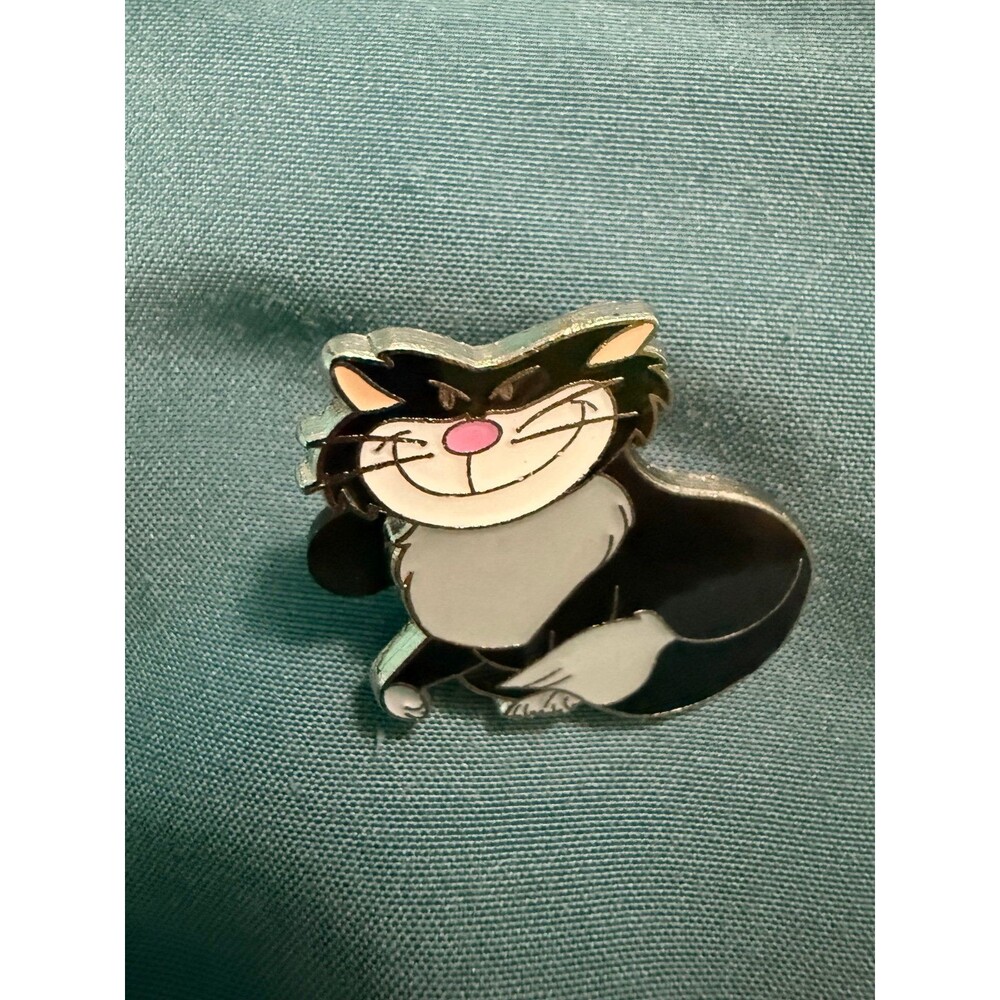 Disney Lucifer the cat Cinderella pin